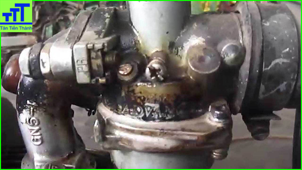 Xịt chế 3T vệ sinh bình xăng con Xịt chế 3T vệ sinh bình xăng con